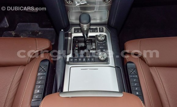 Acheter Import Voiture Toyota Land Cruiser Noir à Import - Dubai, Conakry Acheter Import Voiture Toyota Land Cruiser Noir à Import - Dubai, Conakry