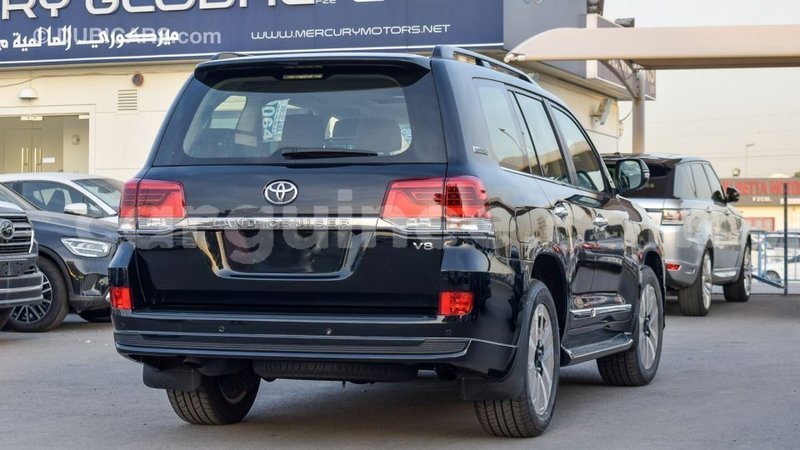 Big with watermark toyota land cruiser conakry import dubai 4472