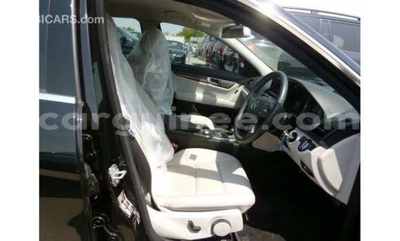 Buy Import Mercedes-Benz 200 Black Car in Import - Dubai in Conakry Buy Import Mercedes-Benz 200 Black Car in Import - Dubai in Conakry