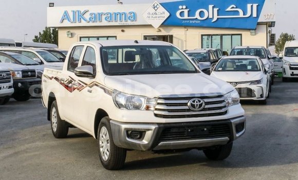 Buy Import Toyota Hilux White Car in Import - Dubai in Conakry Buy Import Toyota Hilux White Car in Import - Dubai in Conakry