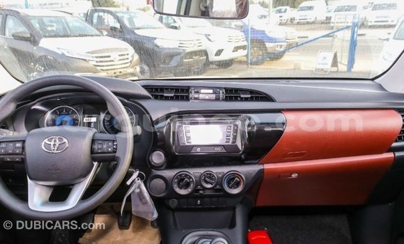 Buy Import Toyota Hilux White Car in Import - Dubai in Conakry Buy Import Toyota Hilux White Car in Import - Dubai in Conakry