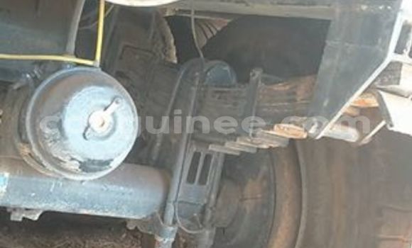 Buy Used Renault Magnum 480 White Truck in Conakry in Conakry Buy Used Renault Magnum 480 White Truck in Conakry in Conakry