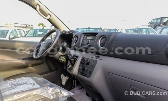 Buy Import Nissan Urvan White Car in Import - Dubai in Conakry Buy Import Nissan Urvan White Car in Import - Dubai in Conakry