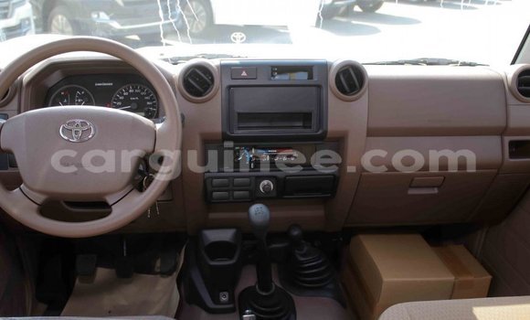 Buy Import Toyota Land Cruiser Beige Car in Import - Dubai in Conakry Buy Import Toyota Land Cruiser Beige Car in Import - Dubai in Conakry