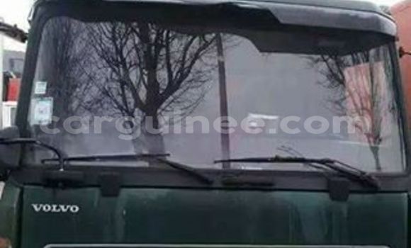 Buy Used Volvo FL180 Green Truck in Conakry in Conakry Buy Used Volvo FL180 Green Truck in Conakry in Conakry