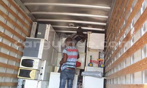 Buy Used Volvo FL180 Green Truck in Conakry in Conakry Buy Used Volvo FL180 Green Truck in Conakry in Conakry