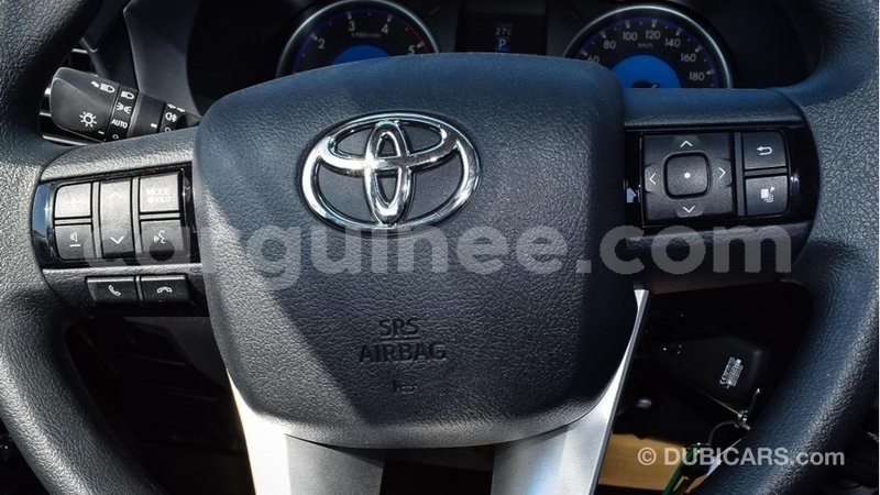 Big with watermark toyota hilux conakry import dubai 4491