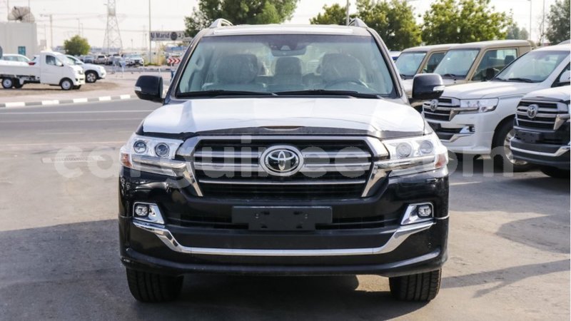 Big with watermark toyota land cruiser conakry import dubai 4492