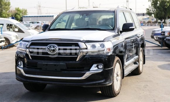 Buy Import Toyota Land Cruiser Black Car in Import - Dubai in Conakry Buy Import Toyota Land Cruiser Black Car in Import - Dubai in Conakry