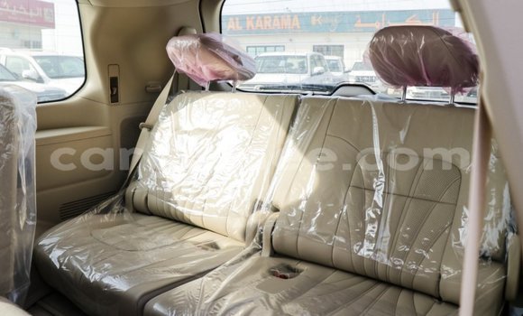 Buy Import Toyota Land Cruiser Black Car in Import - Dubai in Conakry Buy Import Toyota Land Cruiser Black Car in Import - Dubai in Conakry