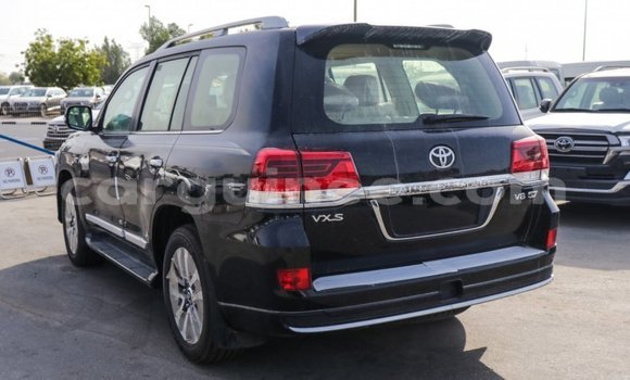 Buy Import Toyota Land Cruiser Black Car in Import - Dubai in Conakry Buy Import Toyota Land Cruiser Black Car in Import - Dubai in Conakry