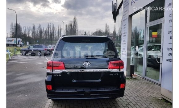 Buy Import Toyota Land Cruiser Black Car in Import - Dubai in Conakry Buy Import Toyota Land Cruiser Black Car in Import - Dubai in Conakry