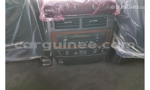 Buy Import Toyota Land Cruiser Black Car in Import - Dubai in Conakry Buy Import Toyota Land Cruiser Black Car in Import - Dubai in Conakry