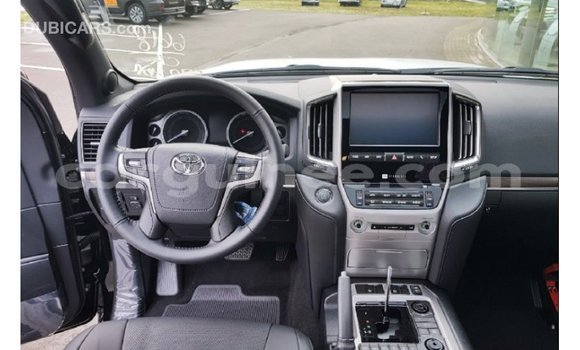 Buy Import Toyota Land Cruiser Black Car in Import - Dubai in Conakry Buy Import Toyota Land Cruiser Black Car in Import - Dubai in Conakry