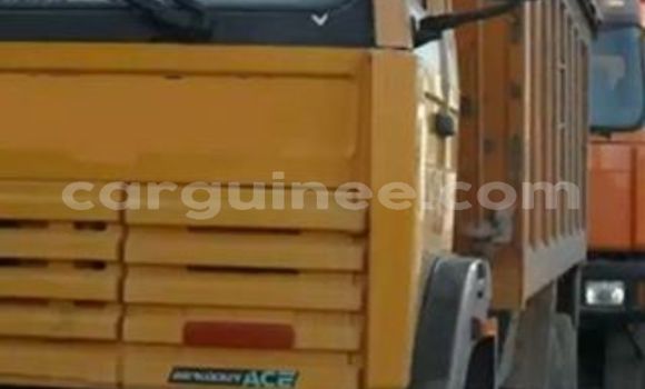 Buy Used Renault Magnum 480 Green Truck in Conakry in Conakry Buy Used Renault Magnum 480 Green Truck in Conakry in Conakry