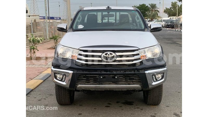 Big with watermark toyota hilux conakry import dubai 4496