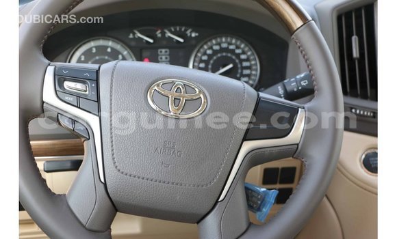 Buy Import Toyota Land Cruiser Black Car in Import - Dubai in Conakry Buy Import Toyota Land Cruiser Black Car in Import - Dubai in Conakry