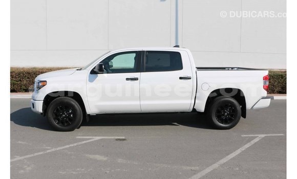 Buy Import Toyota Tundra White Car in Import - Dubai in Conakry Buy Import Toyota Tundra White Car in Import - Dubai in Conakry