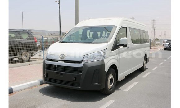 Buy Import Toyota Hiace White Car in Import - Dubai in Conakry Buy Import Toyota Hiace White Car in Import - Dubai in Conakry