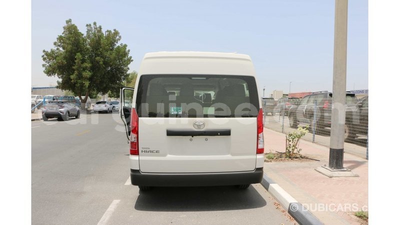 Big with watermark toyota hiace conakry import dubai 4505