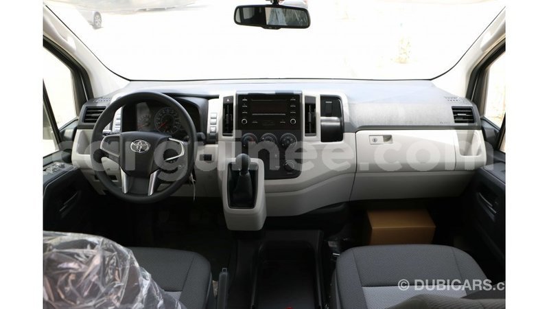 Big with watermark toyota hiace conakry import dubai 4505