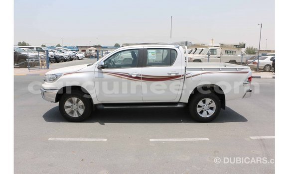 Buy Import Toyota Hilux White Car in Import - Dubai in Conakry Buy Import Toyota Hilux White Car in Import - Dubai in Conakry