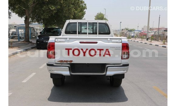 Buy Import Toyota Hilux White Car in Import - Dubai in Conakry Buy Import Toyota Hilux White Car in Import - Dubai in Conakry
