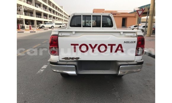 Buy Import Toyota Hilux White Car in Import - Dubai in Conakry Buy Import Toyota Hilux White Car in Import - Dubai in Conakry