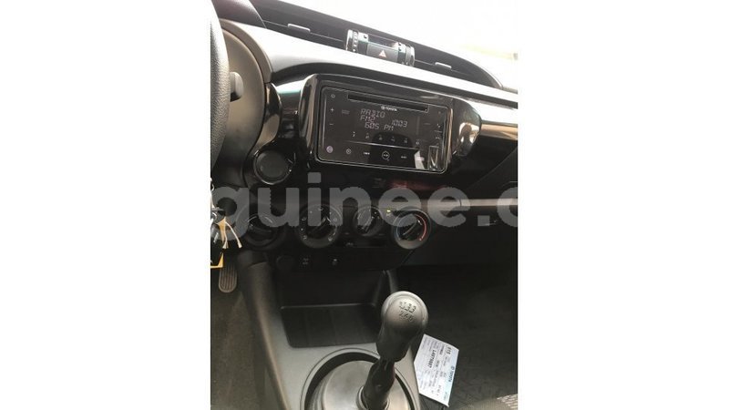 Big with watermark toyota hilux conakry import dubai 4507