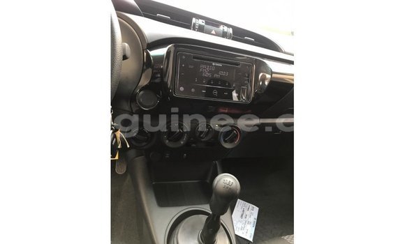 Buy Import Toyota Hilux White Car in Import - Dubai in Conakry Buy Import Toyota Hilux White Car in Import - Dubai in Conakry