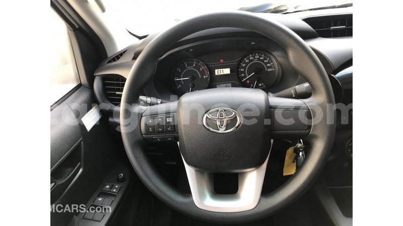 Big with watermark toyota hilux conakry import dubai 4507