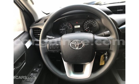 Buy Import Toyota Hilux White Car in Import - Dubai in Conakry Buy Import Toyota Hilux White Car in Import - Dubai in Conakry