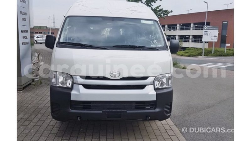 Big with watermark toyota hiace conakry import dubai 4508