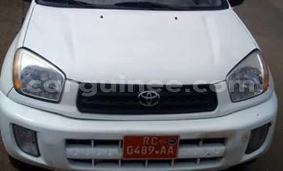 Acheter Occasion Voiture Toyota RAV4 Blanc à Kaloum au Conakry Acheter Occasion Voiture Toyota RAV4 Blanc à Kaloum au Conakry