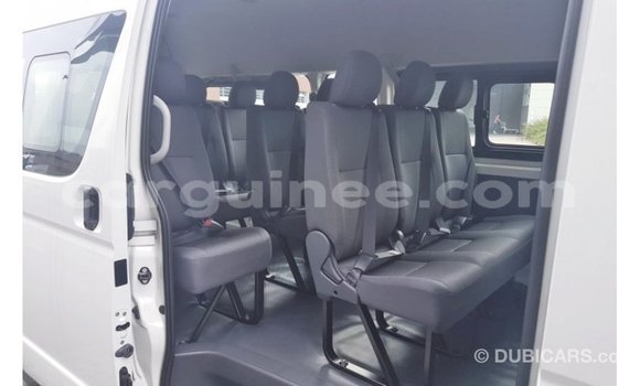 Buy Import Toyota Hiace White Car in Import - Dubai in Conakry Buy Import Toyota Hiace White Car in Import - Dubai in Conakry