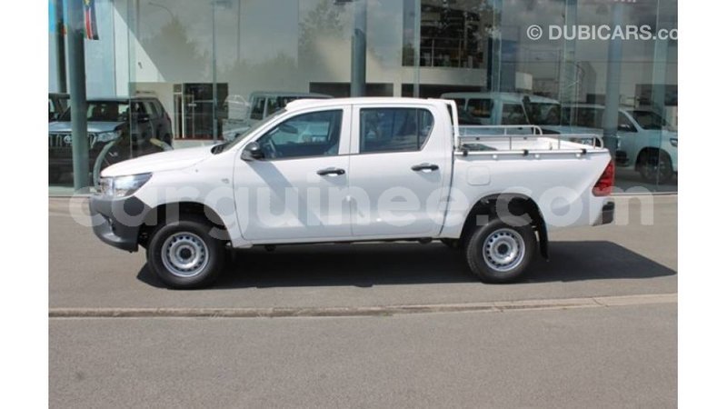 Big with watermark toyota hilux conakry import dubai 4509