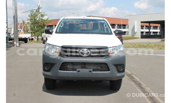 Buy Import Toyota Hilux White Car in Import - Dubai in Conakry Buy Import Toyota Hilux White Car in Import - Dubai in Conakry