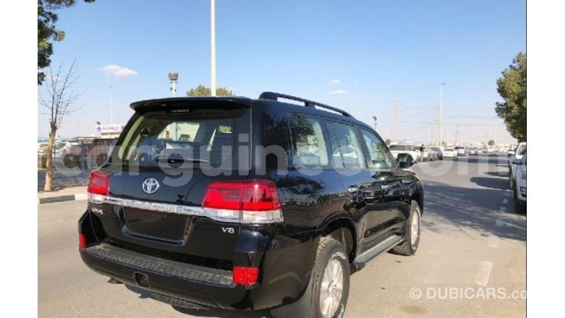 Big with watermark toyota land cruiser conakry import dubai 4510