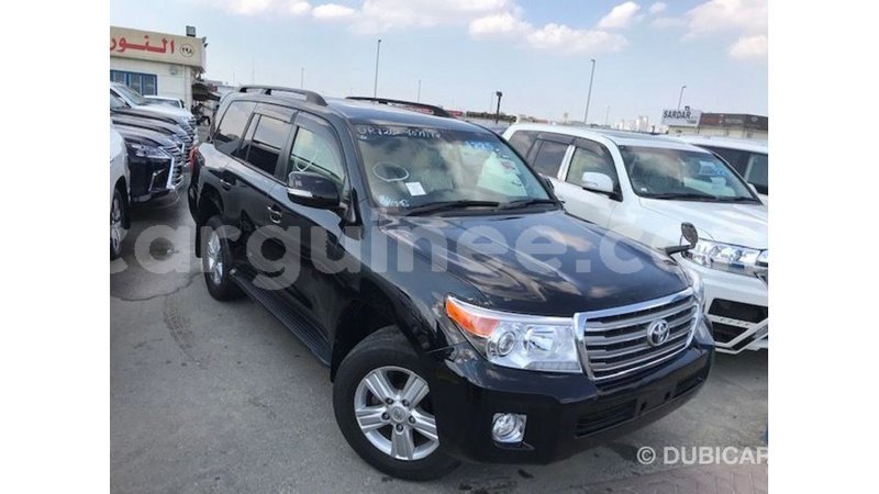 Big with watermark toyota land cruiser conakry import dubai 4511