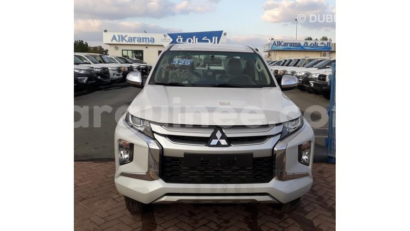 Big with watermark mitsubishi l200 conakry import dubai 4514