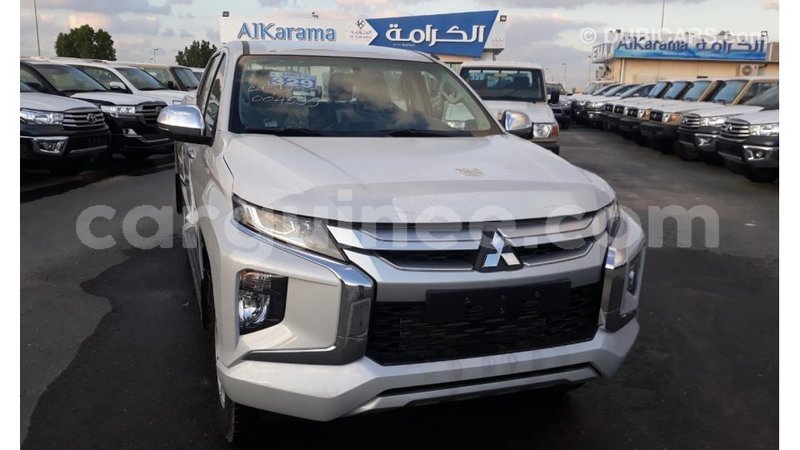 Big with watermark mitsubishi l200 conakry import dubai 4514