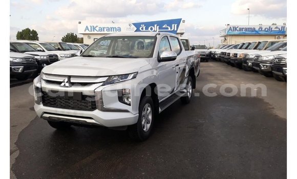 Buy Import Mitsubishi L200 White Car in Import - Dubai in Conakry Buy Import Mitsubishi L200 White Car in Import - Dubai in Conakry