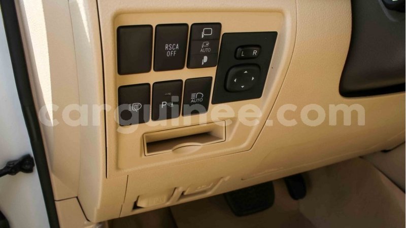 Big with watermark toyota land cruiser conakry import dubai 4518