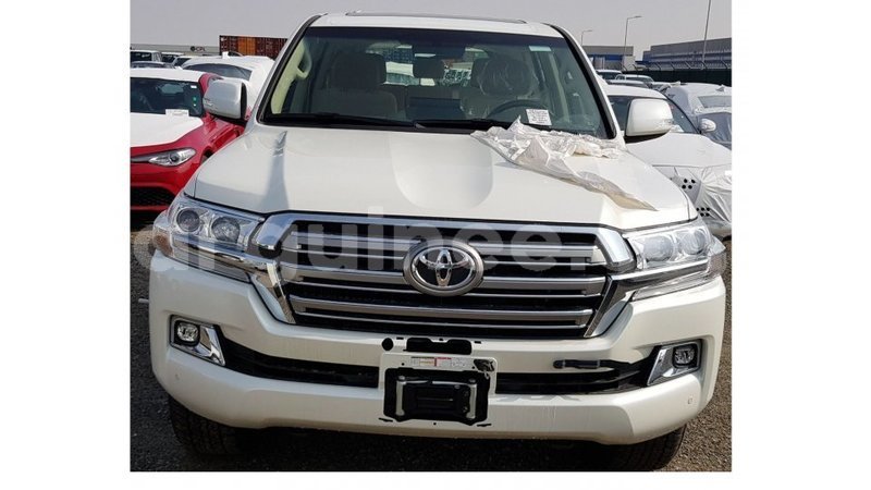 Big with watermark toyota land cruiser conakry import dubai 4523