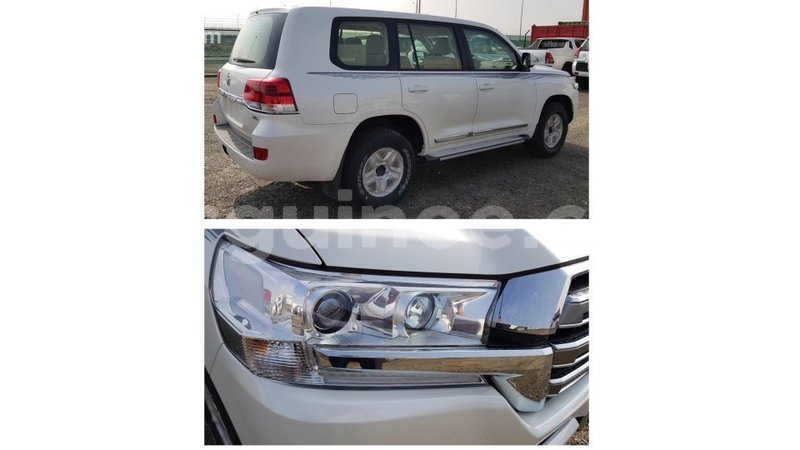 Big with watermark toyota land cruiser conakry import dubai 4523