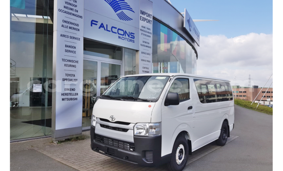 Buy Import Toyota Hiace White Car in Import - Dubai in Conakry Buy Import Toyota Hiace White Car in Import - Dubai in Conakry