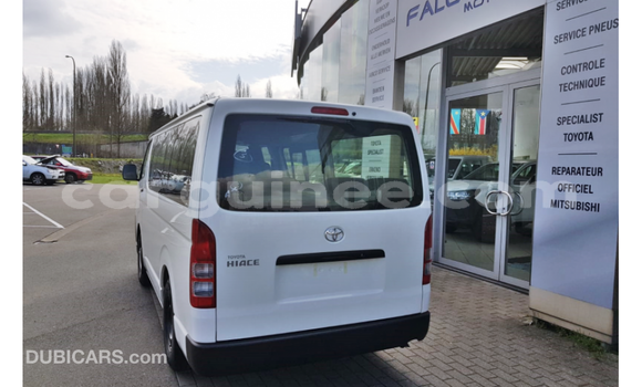 Buy Import Toyota Hiace White Car in Import - Dubai in Conakry Buy Import Toyota Hiace White Car in Import - Dubai in Conakry