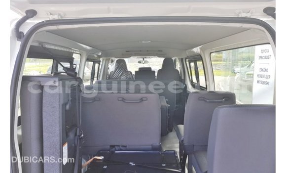 Buy Import Toyota Hiace White Car in Import - Dubai in Conakry Buy Import Toyota Hiace White Car in Import - Dubai in Conakry