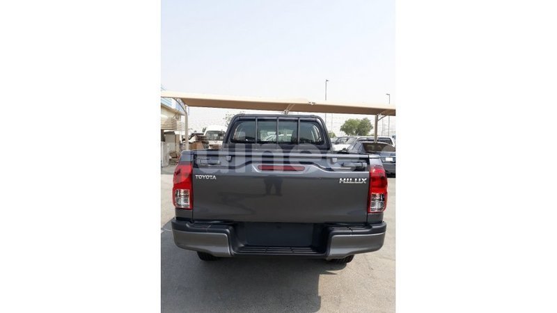 Big with watermark toyota hilux conakry import dubai 4525