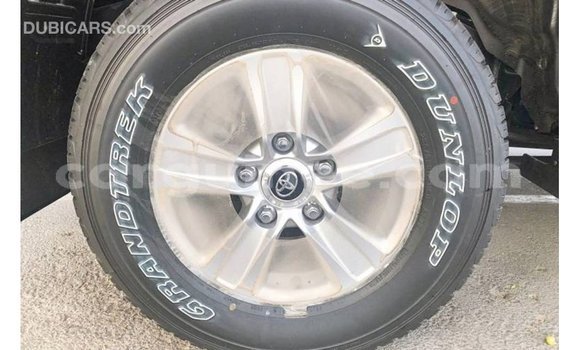Buy Import Toyota Land Cruiser Black Car in Import - Dubai in Conakry Buy Import Toyota Land Cruiser Black Car in Import - Dubai in Conakry